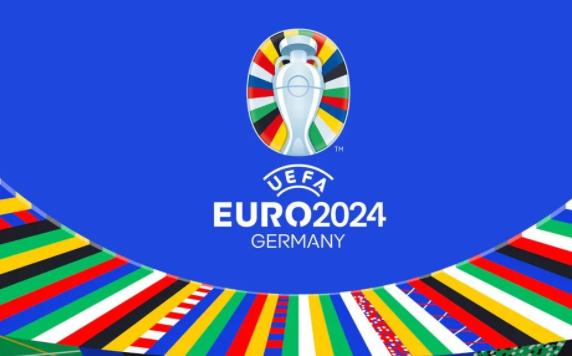 2020欧洲杯的情侣球迷：共同热爱足球，创造浪漫回忆-98世界杯主题曲直拍【pgcnz.com】